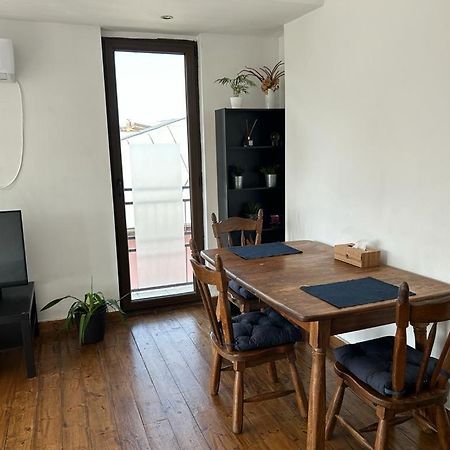 Lovely Apartment In Villa In Бухарест Экстерьер фото
