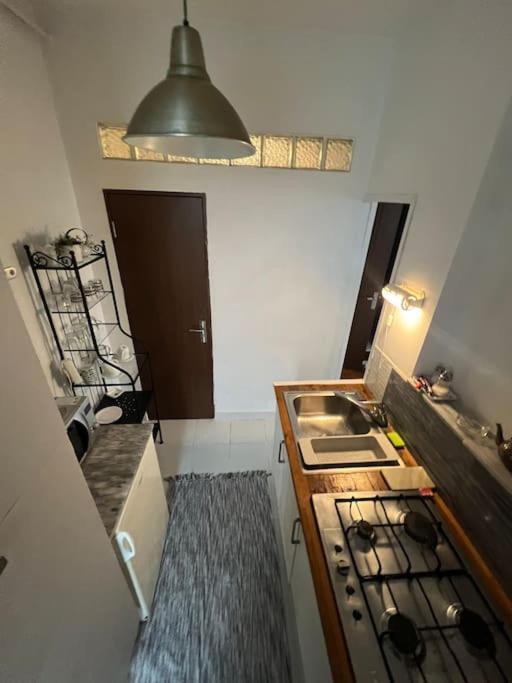 Lovely Apartment In Villa In Бухарест Экстерьер фото