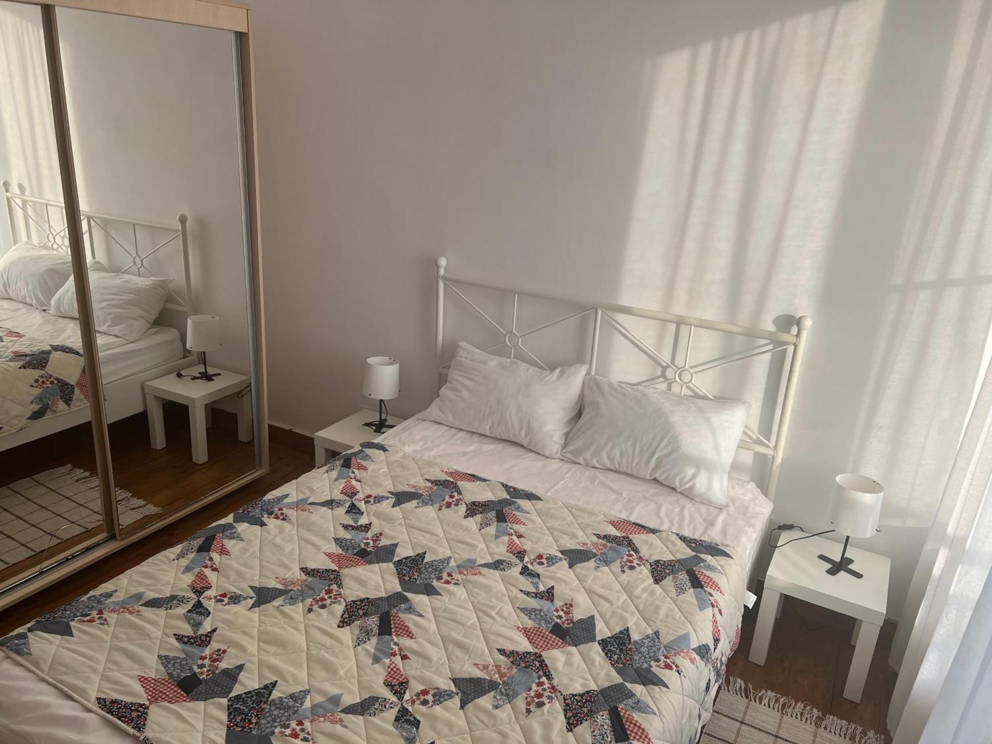 Lovely Apartment In Villa In Бухарест Экстерьер фото